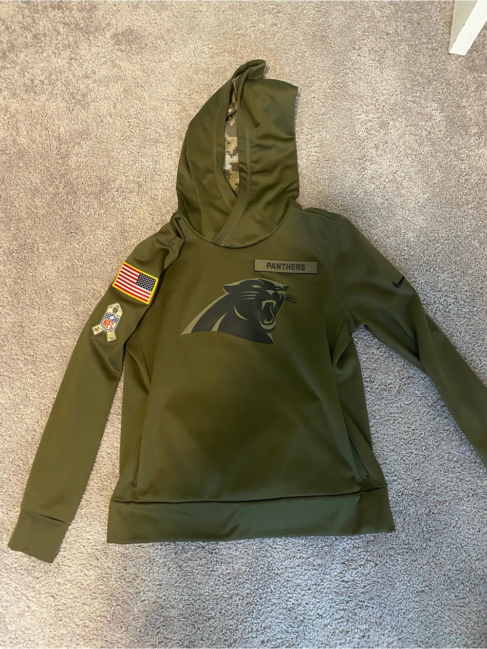 Nike Carolina Panthers sweatshirt - Size Medium